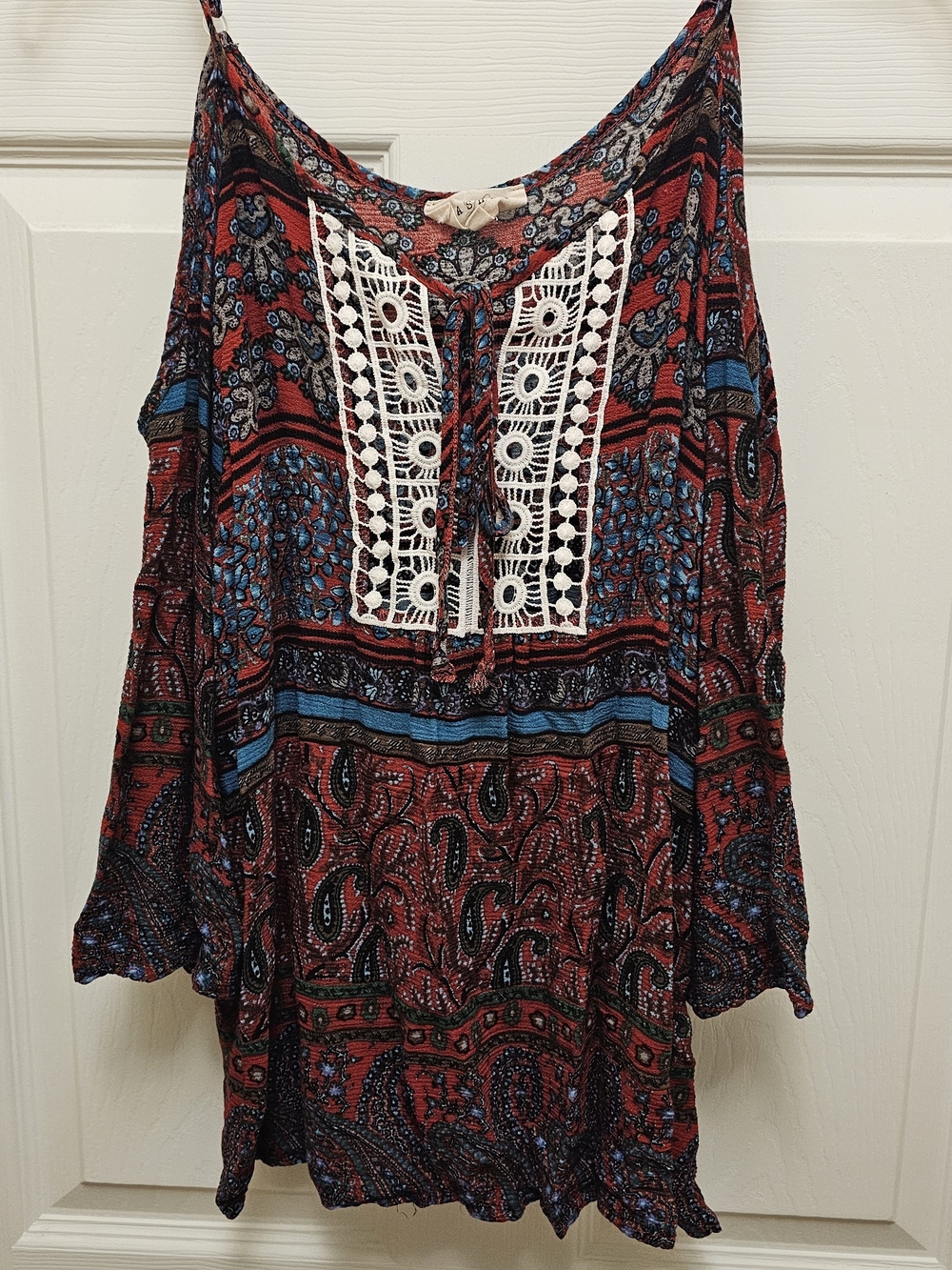 Boho Paisley Crochet-Trim Tunic Top in Red and Blue